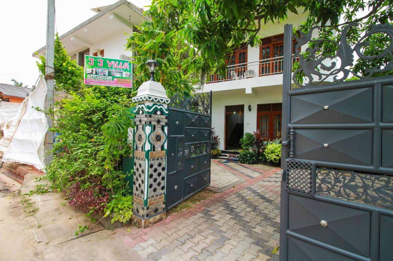 Jj Villa Bentota Aluthgama Exterior foto